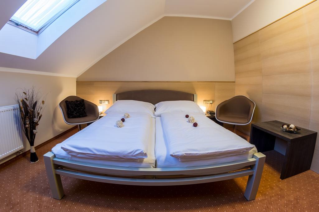 Hotel Luznice Planá nad Lužnicí Quarto foto